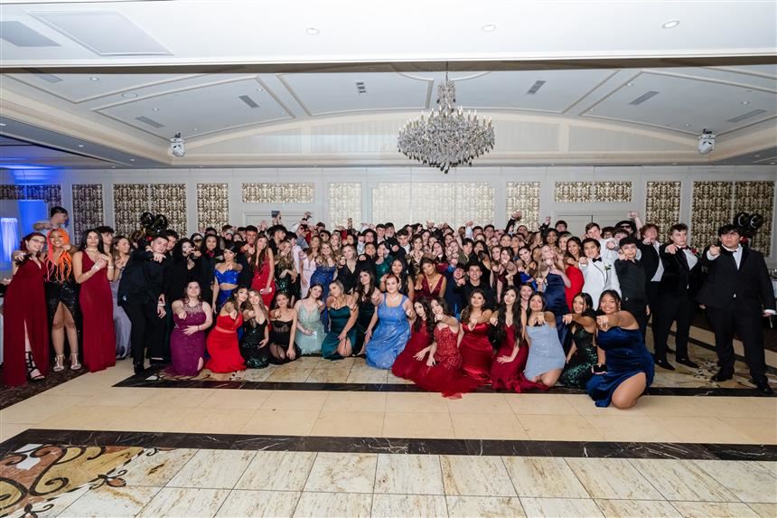 Group Cotillion Photo Juniors; Photo Credit: Cristopher Krusberg